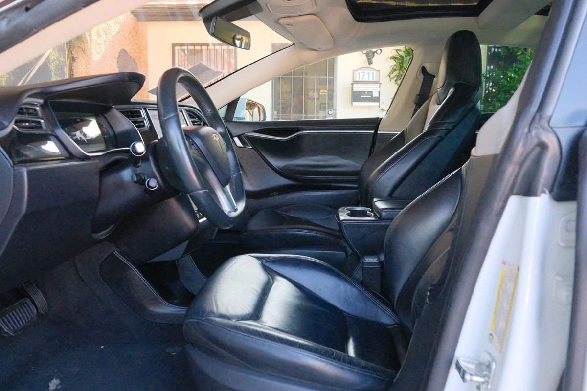 Used 2015 Tesla Model S 70 RWD image 11