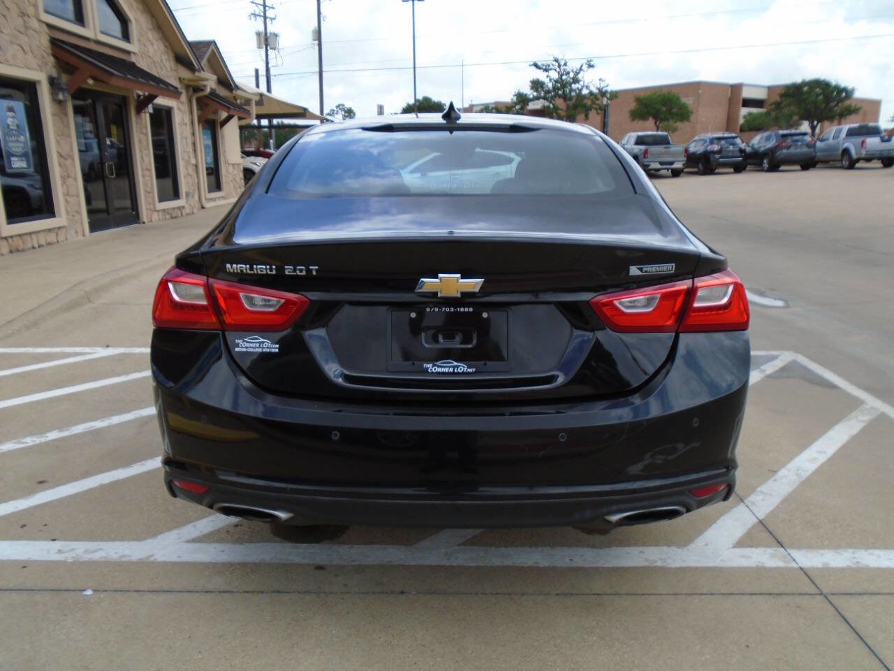 Used 2018 Chevrolet Malibu Premier w/ Premier Sun and Wheel Package FWD image 6