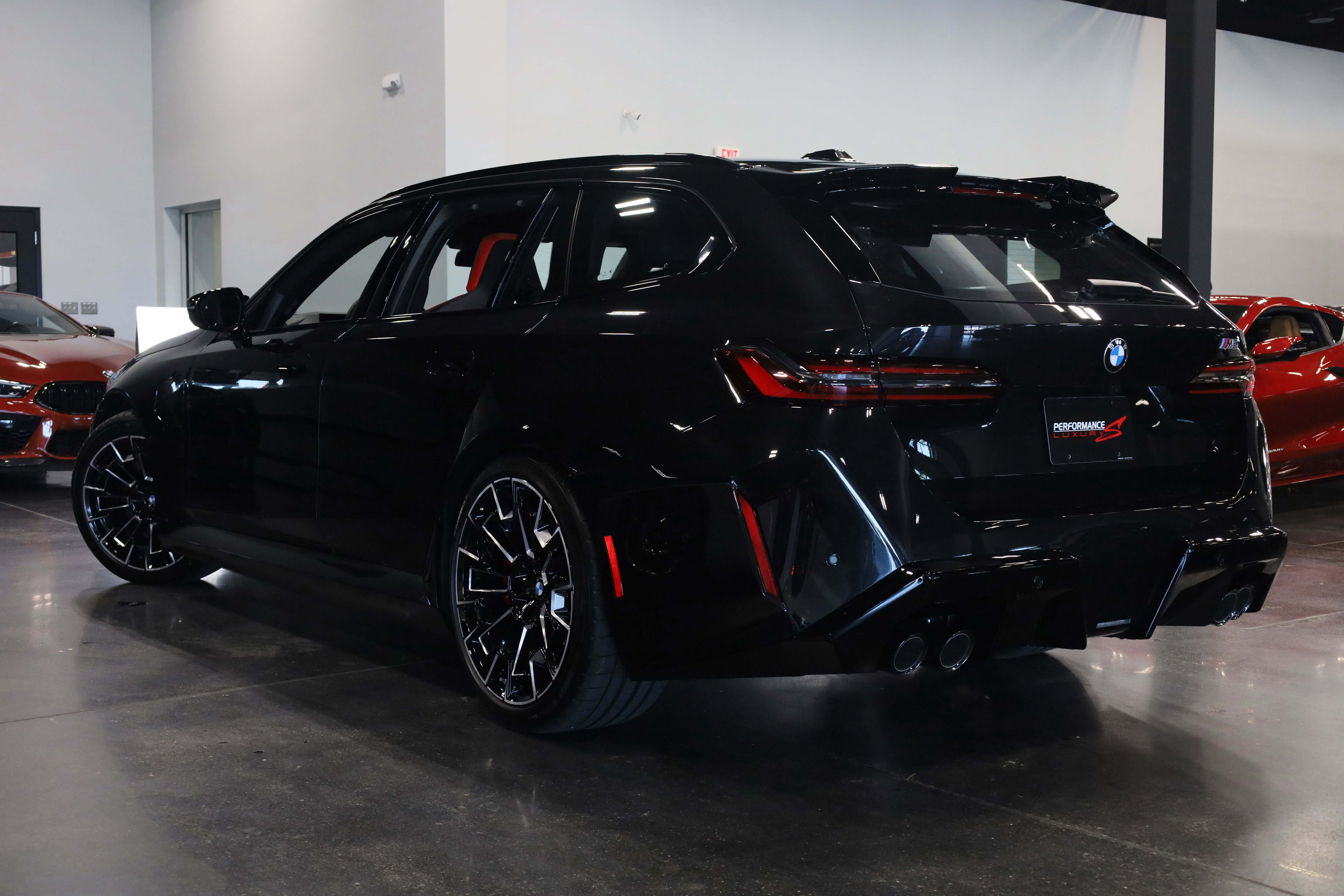 Used 2025 BMW M5 Touring w/ M Driver's Package image 5