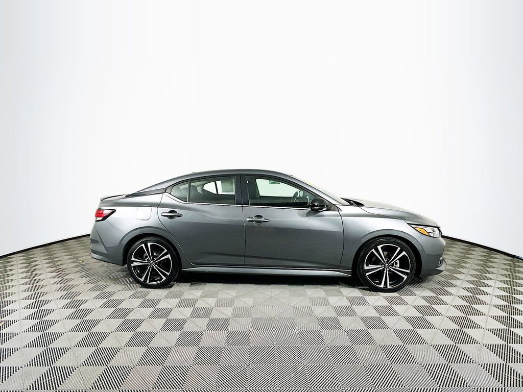 Used 2022 Nissan Sentra SR w/ Trunk Package image 12