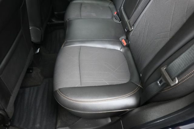 Used 2022 Chevrolet Trax LT w/ LT Convenience Package AWD/4WD image 14