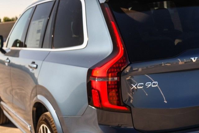 Used 2026 Volvo XC90 B6 Plus w/ Protection Package image 7