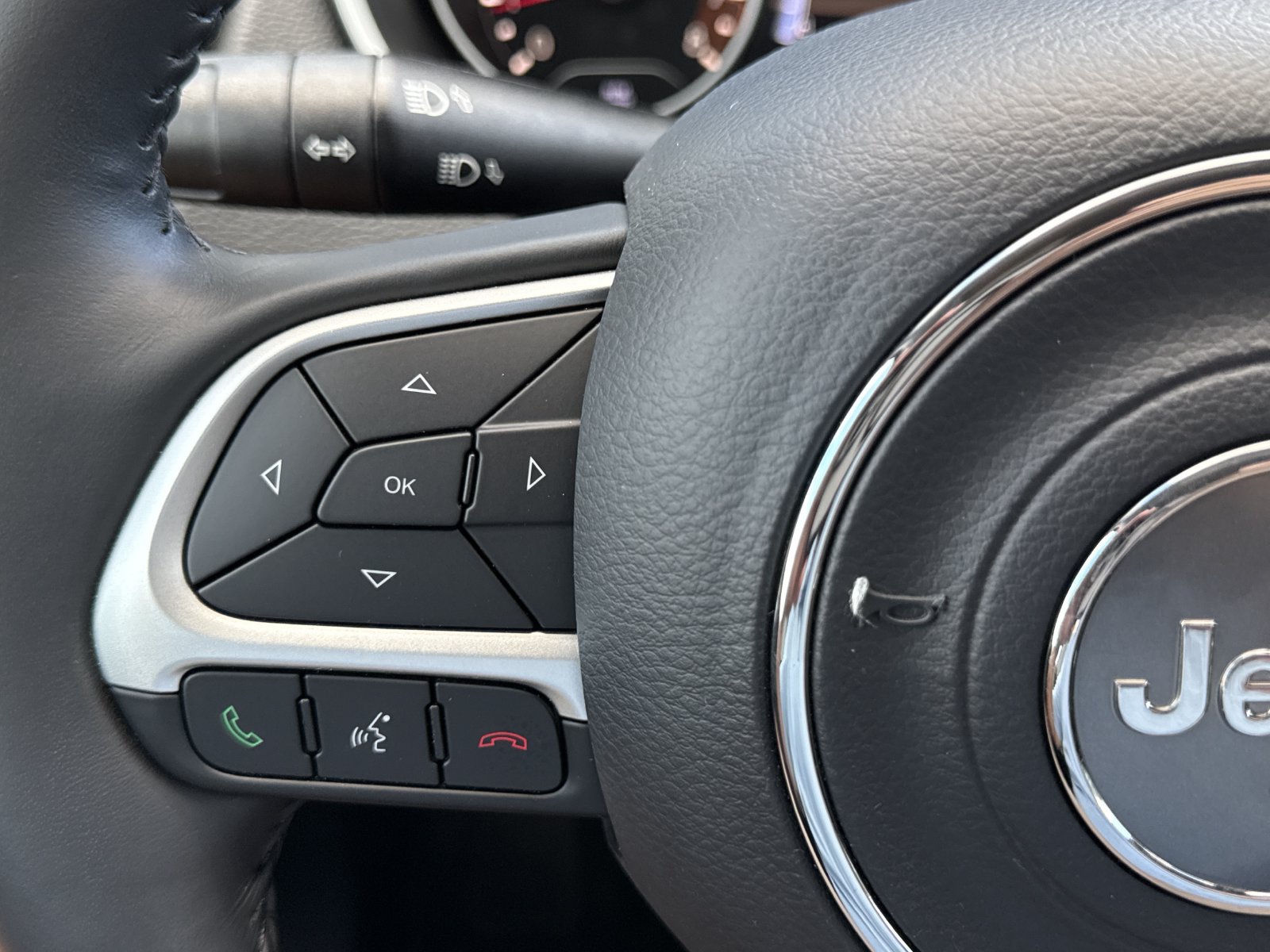 Used 2019 Jeep Compass Latitude FWD image 20