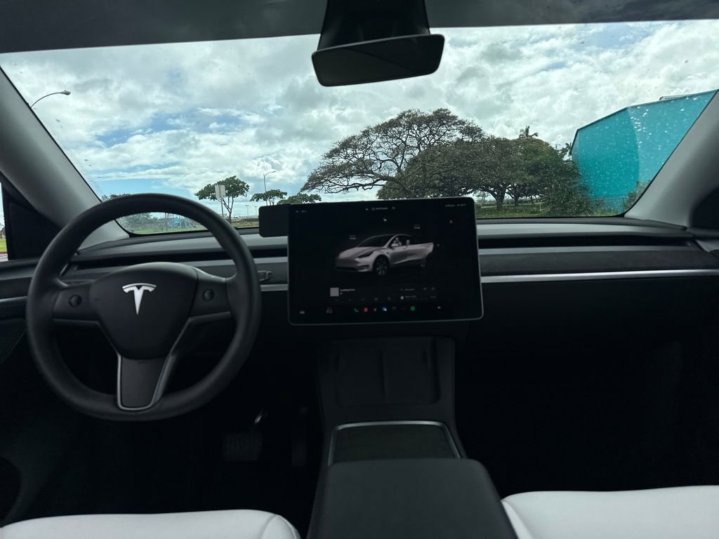 Used 2024 Tesla Model Y Long Range image 13
