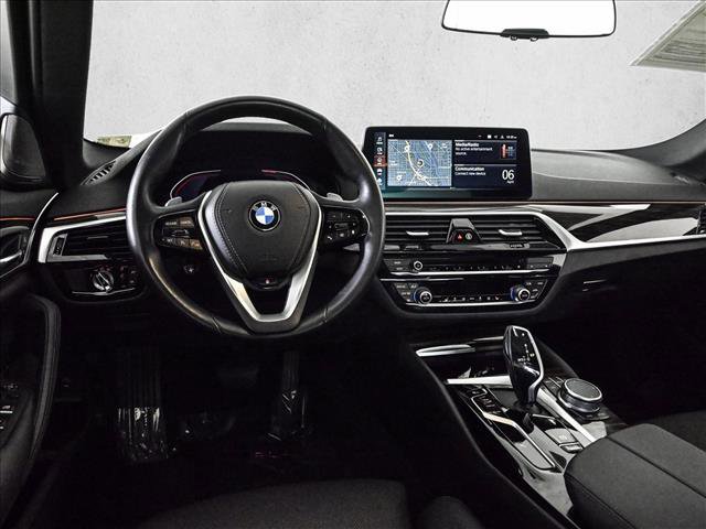 Used 2022 BMW 530i xDrive w/ Premium Package image 19