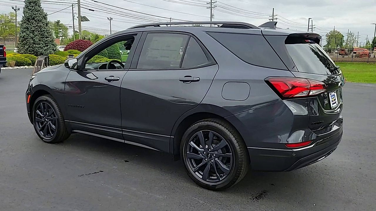 Used 2023 Chevrolet Equinox RS image 6