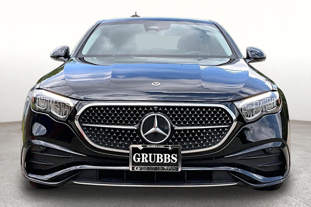 Used 2025 Mercedes-Benz E 350 Sedan image 4
