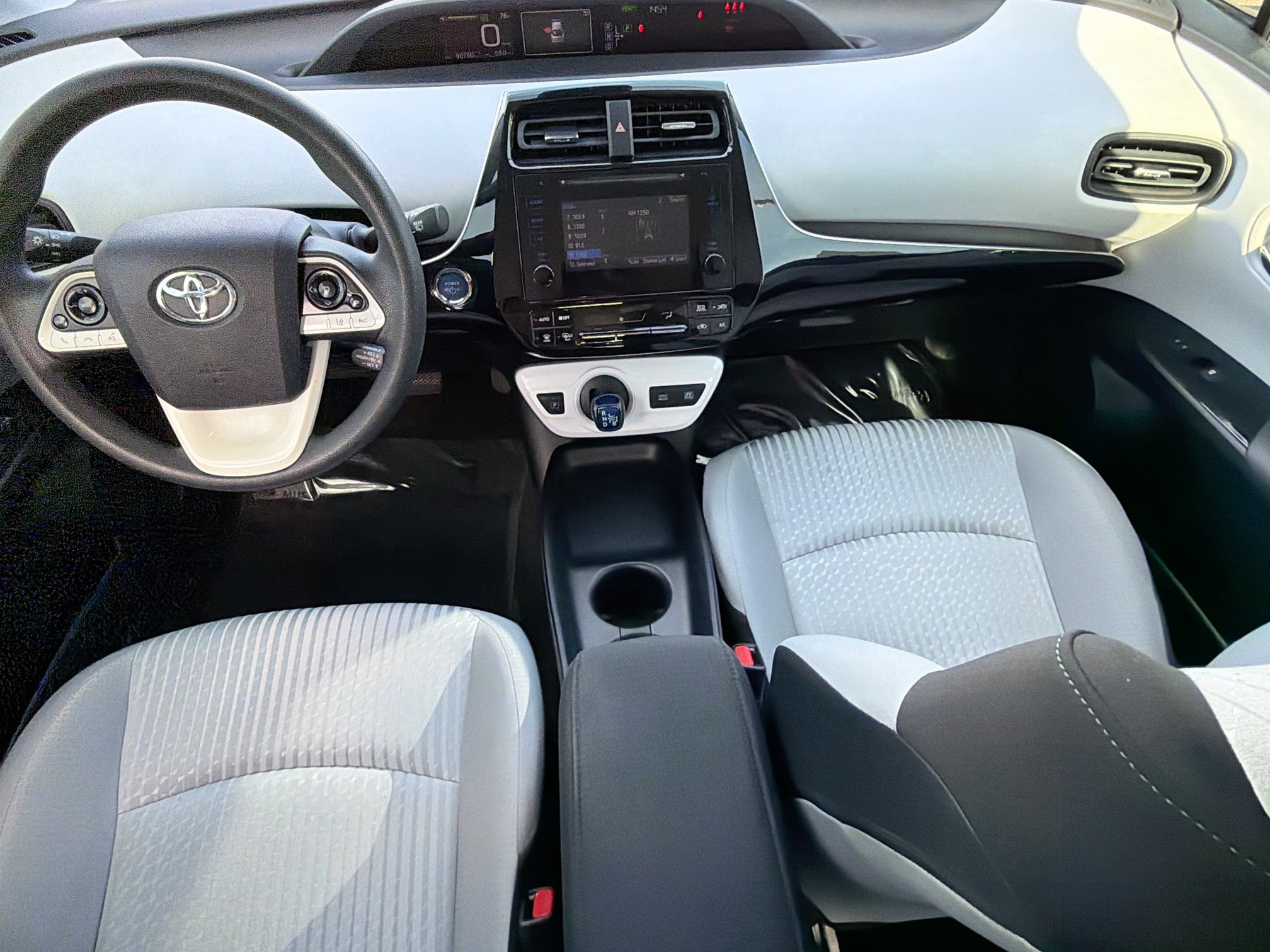 Used 2017 Toyota Prius Two image 15