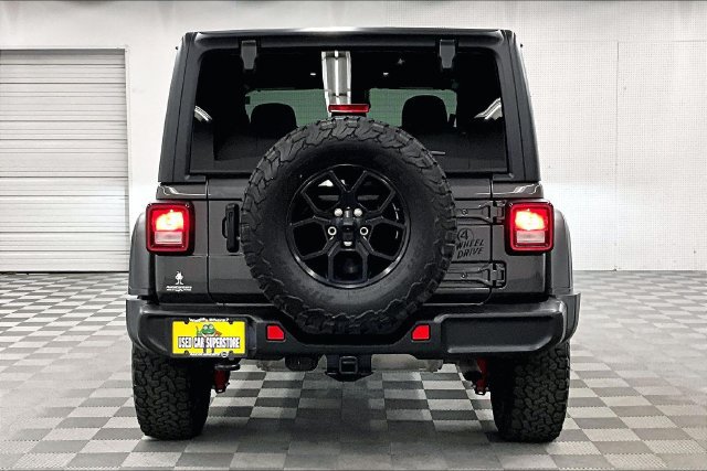 Used 2024 Jeep Wrangler Sport AWD/4WD image 4
