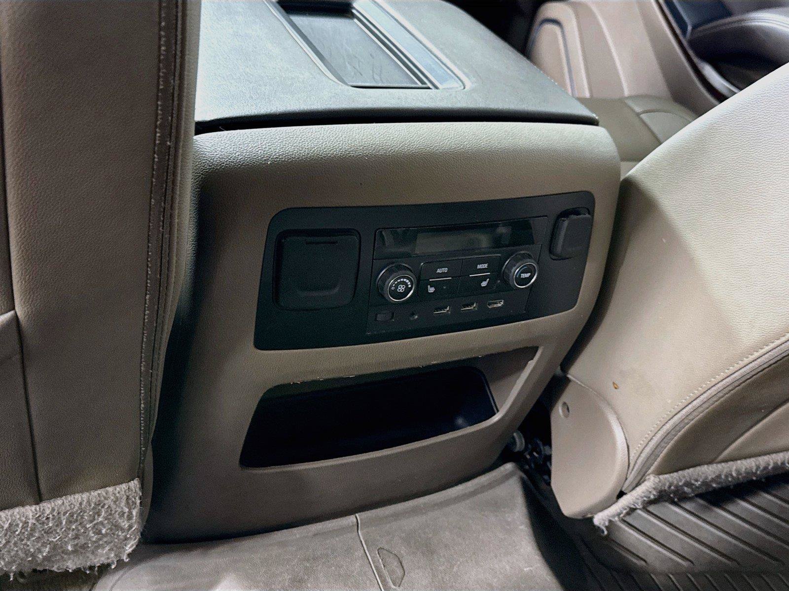 Used 2018 Chevrolet Suburban LT w/ LT Signature Package AWD/4WD image 20