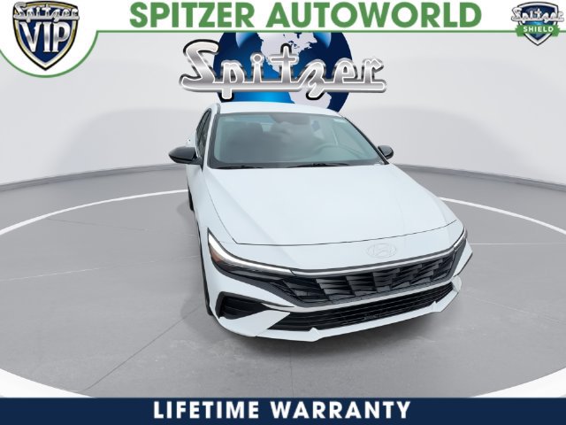 New 2026 Hyundai Elantra Sport FWD image 4