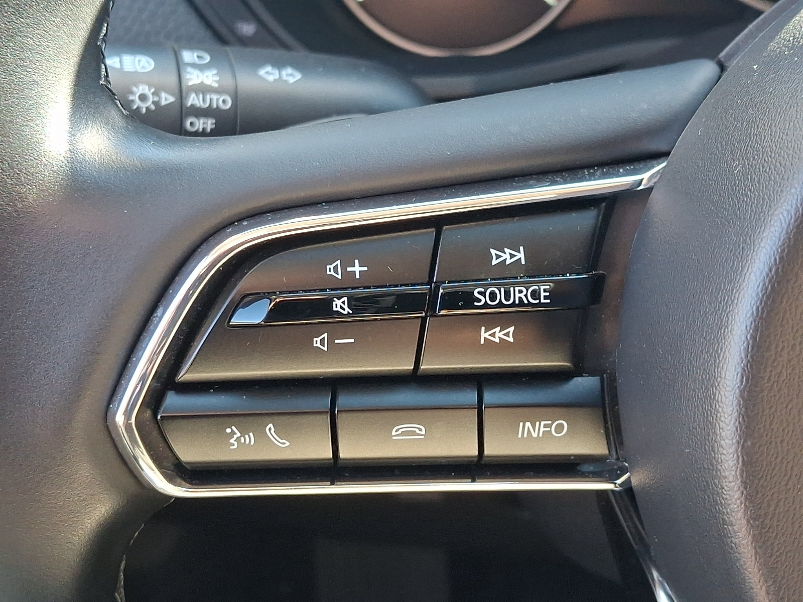 Used 2024 MAZDA CX-90 3.3 Turbo w/ Preferred Package AWD/4WD image 25