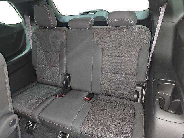 Used 2025 Chevrolet Traverse LT image 7