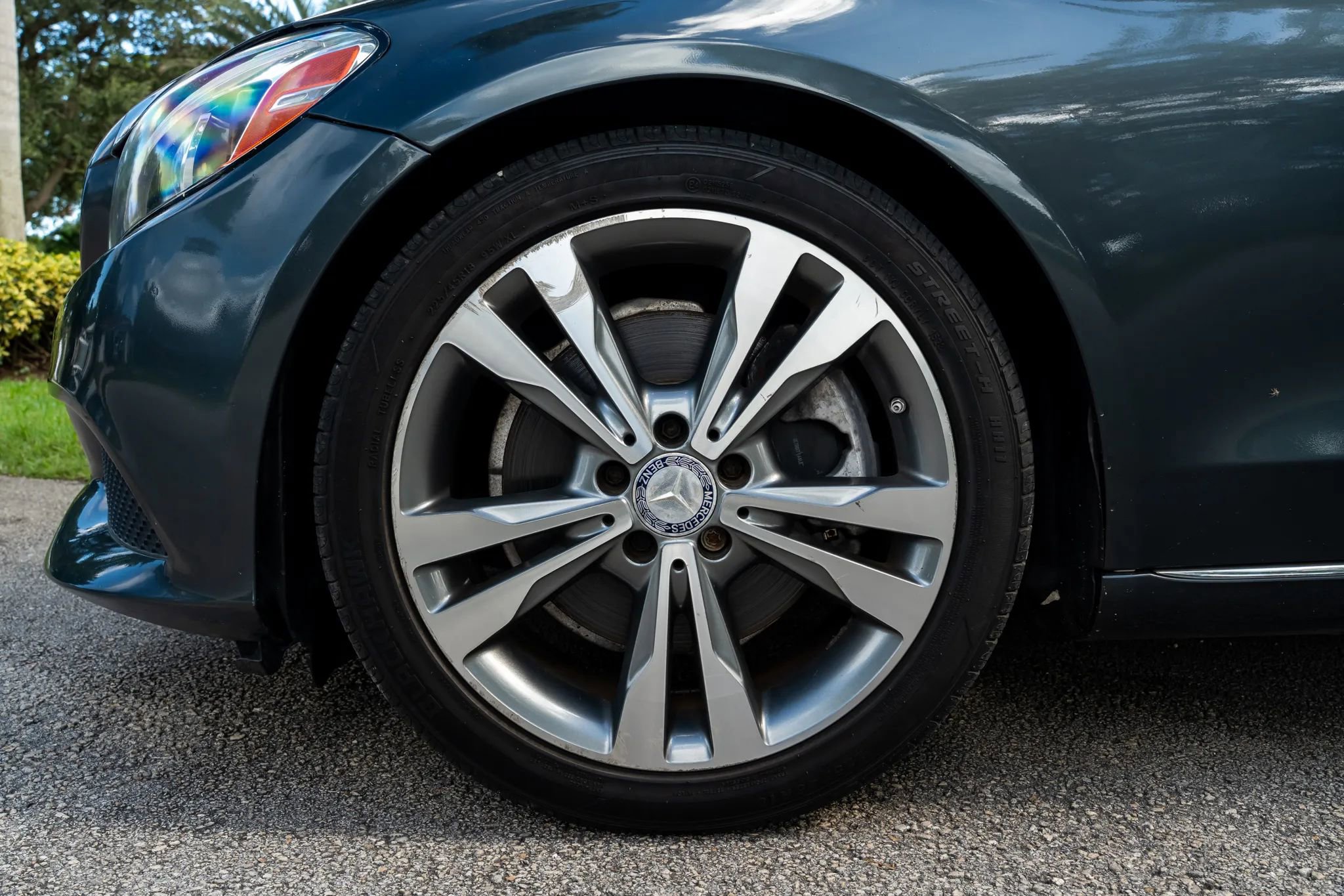 Used 2015 Mercedes-Benz C 300 Sedan w/ Premium 1 Package image 15