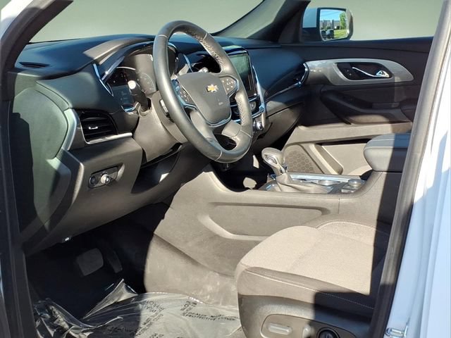 Used 2023 Chevrolet Traverse LT FWD image 11