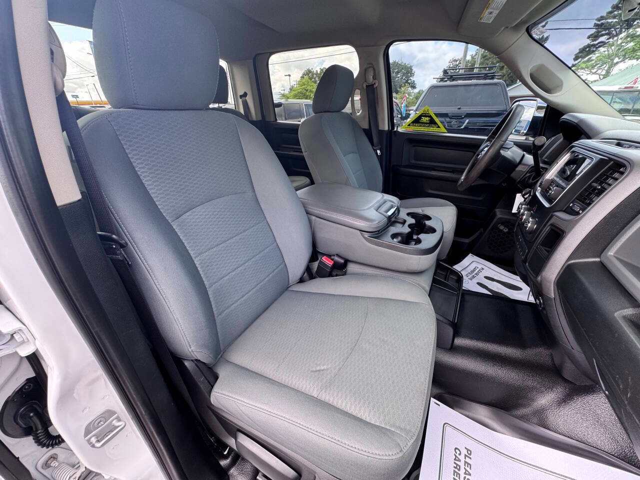 Used 2016 RAM 2500 Tradesman w/ Chrome Appearance Group image 35