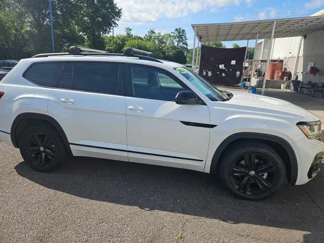 Used 2023 Volkswagen Atlas SEL R-Line AWD/4WD image 4