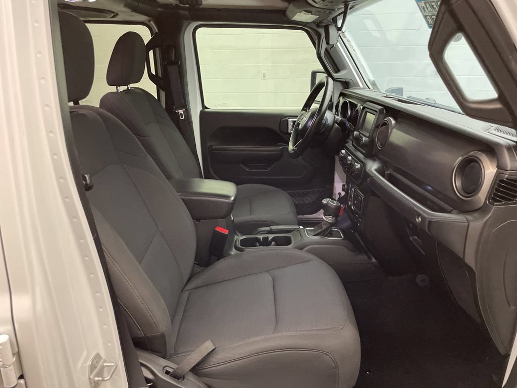Certified 2021 Jeep Gladiator Sport AWD/4WD image 23
