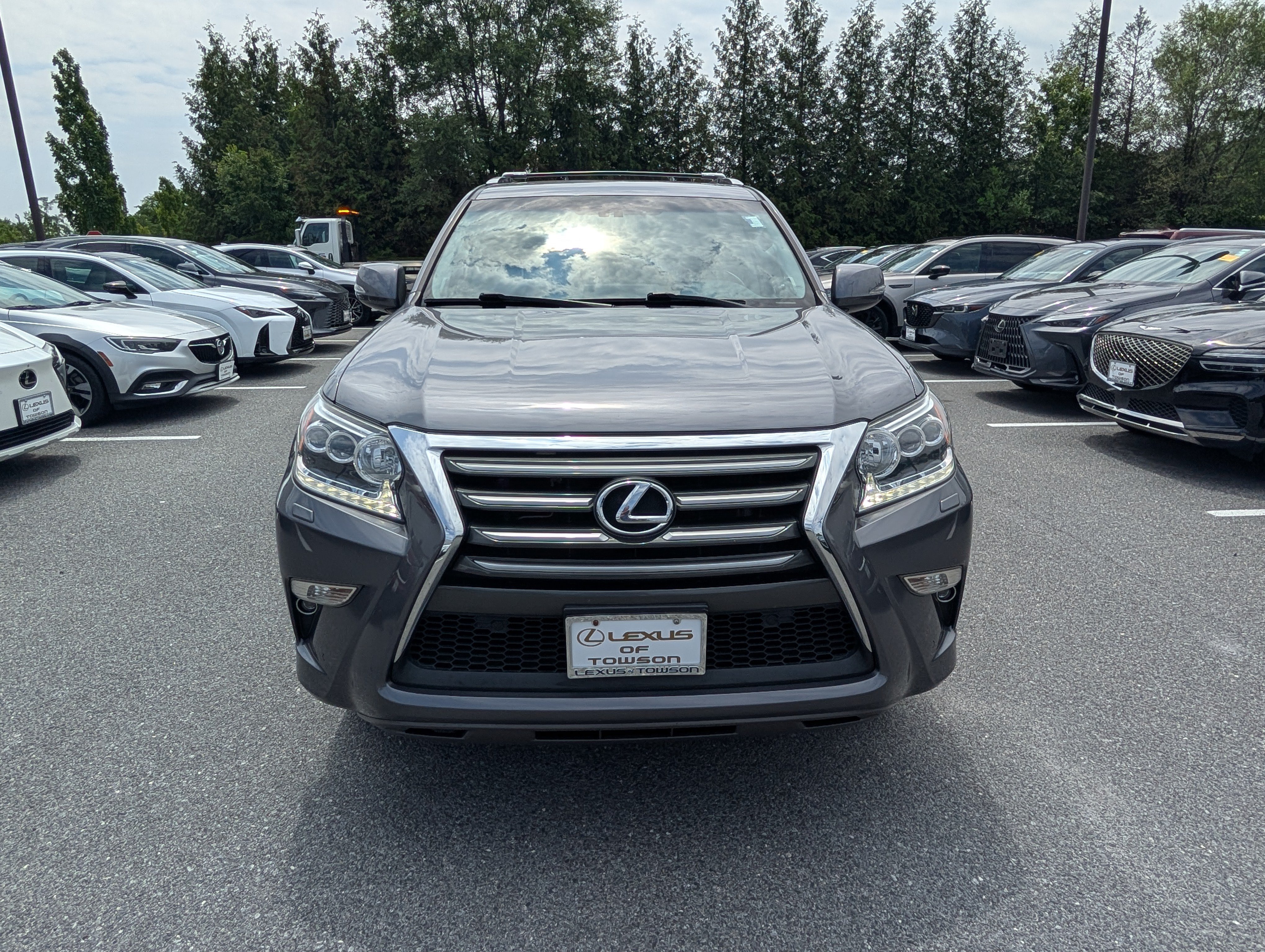 Used 2017 Lexus GX 460 Premium w/ Premium Package AWD/4WD image 8