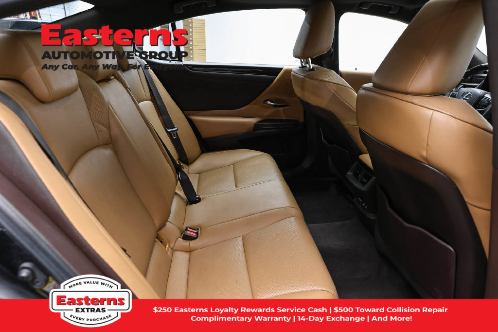 Used 2019 Lexus ES 350 w/ Premium Package FWD image 24