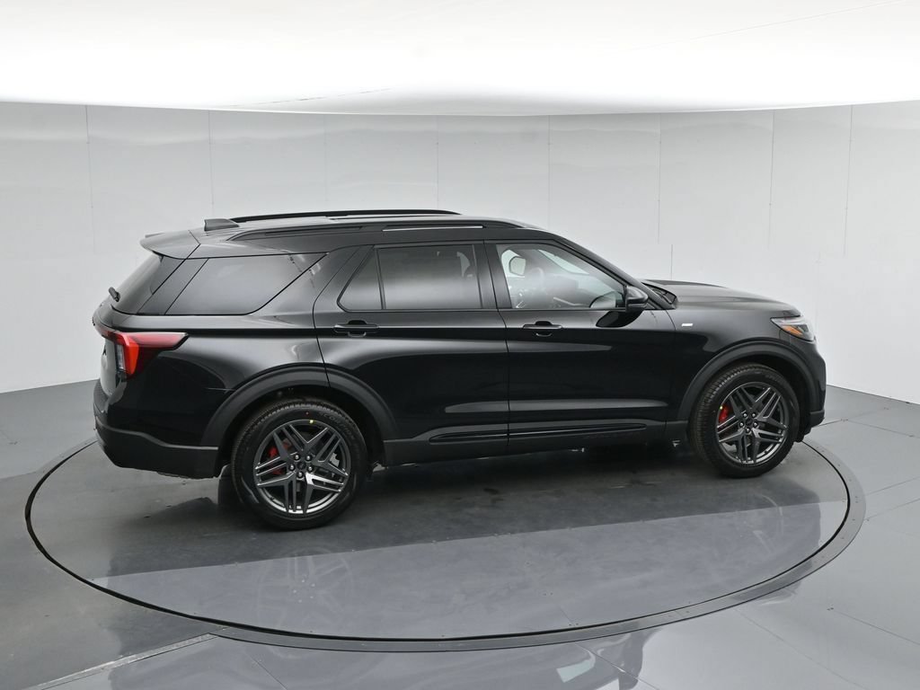 New 2026 Ford Explorer ST-Line w/ ST-Line Street Pack AWD/4WD image 60