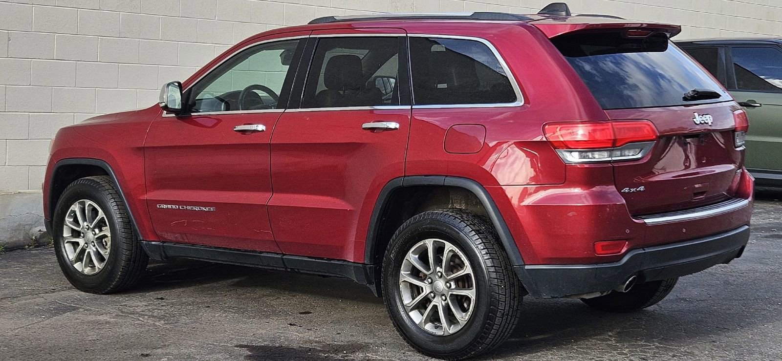 Used 2014 Jeep Grand Cherokee Limited image 3