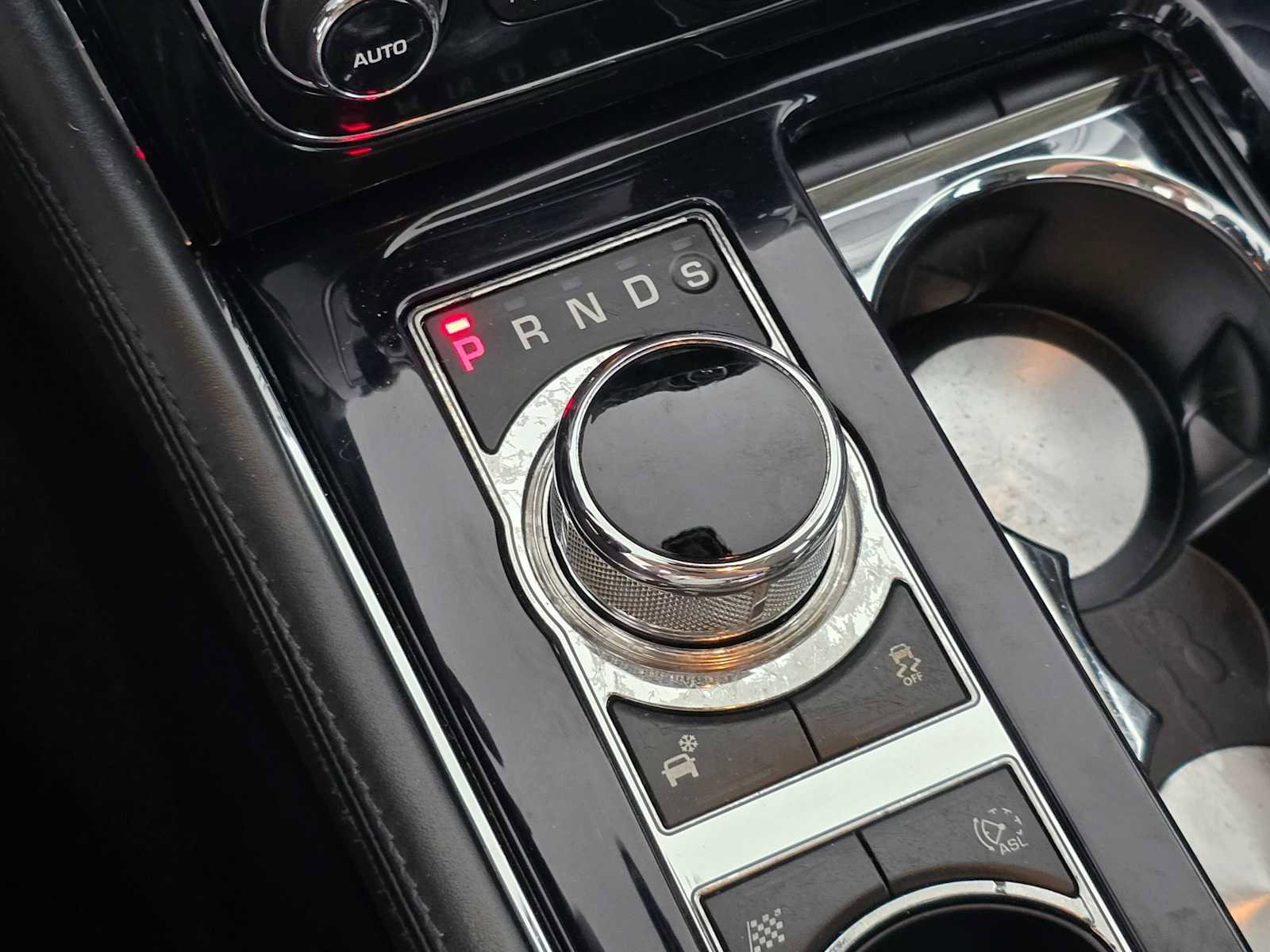 Used 2015 Jaguar XJ L Portfolio image 61