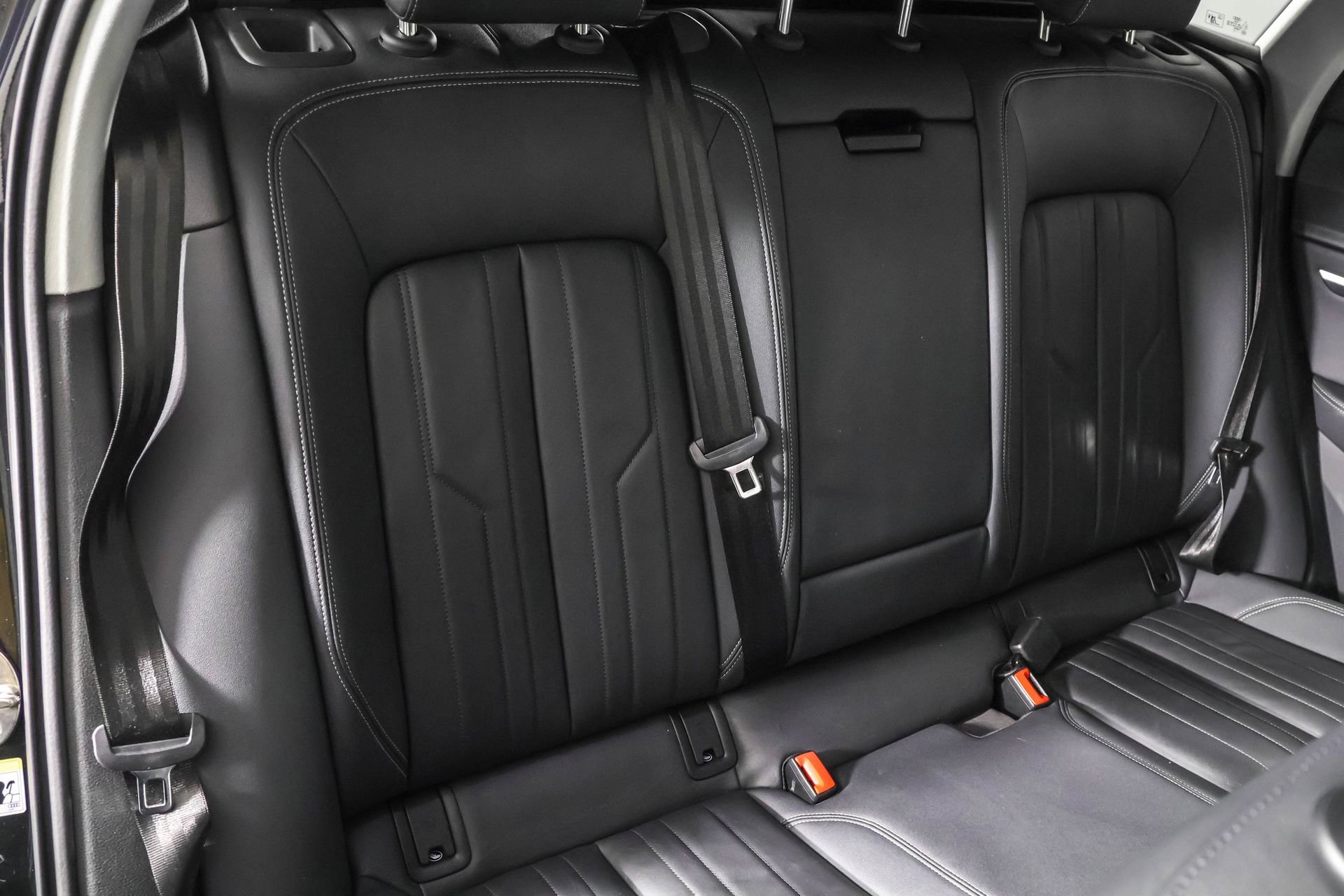 Used 2023 Audi e-tron Premium image 43