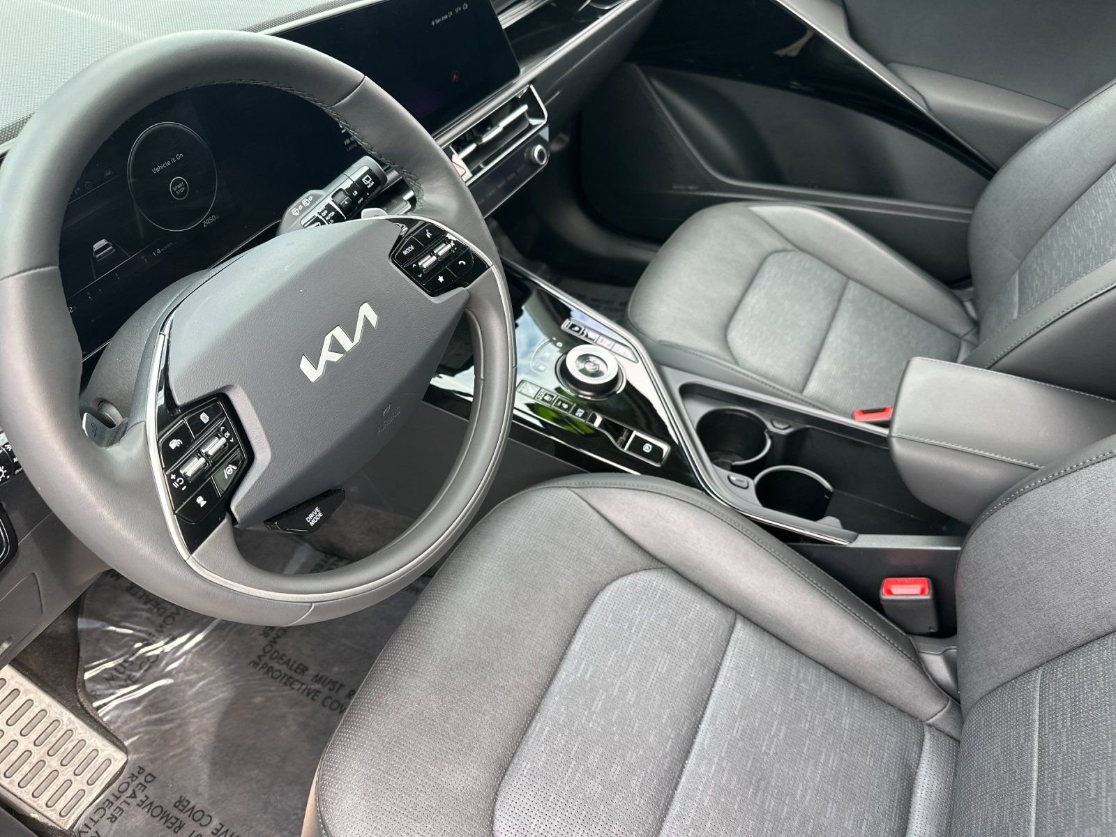 Used 2025 Kia Niro Wave w/ Wave Preserve Package FWD image 10