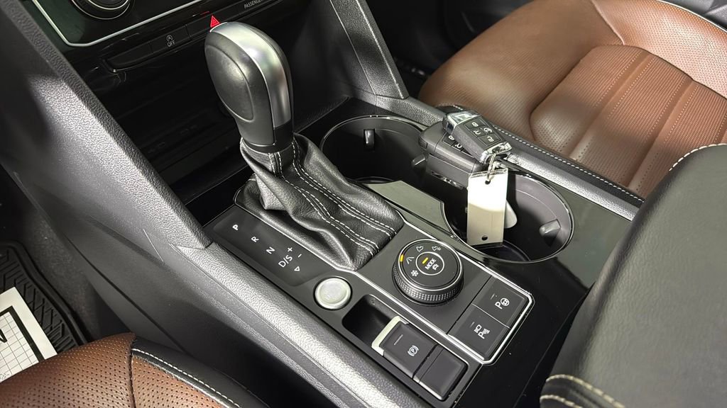 Used 2022 Volkswagen Atlas SEL Premium image 23