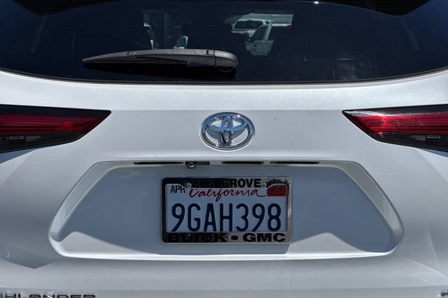 Used 2023 Toyota Highlander XLE FWD image 49