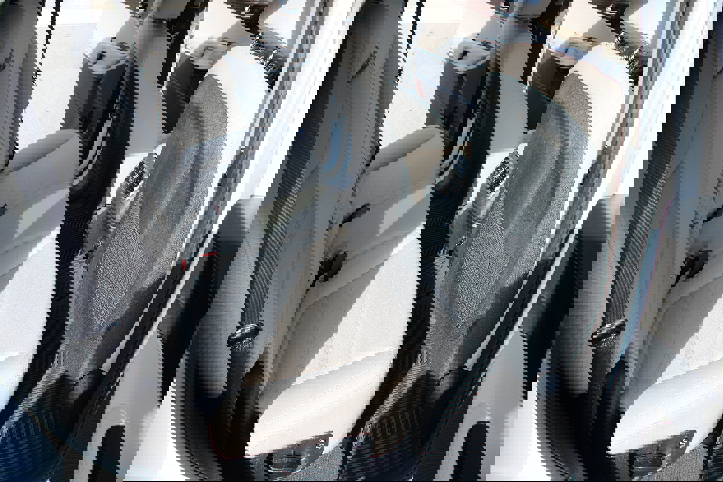 Used 2020 Kia Sorento S image 13