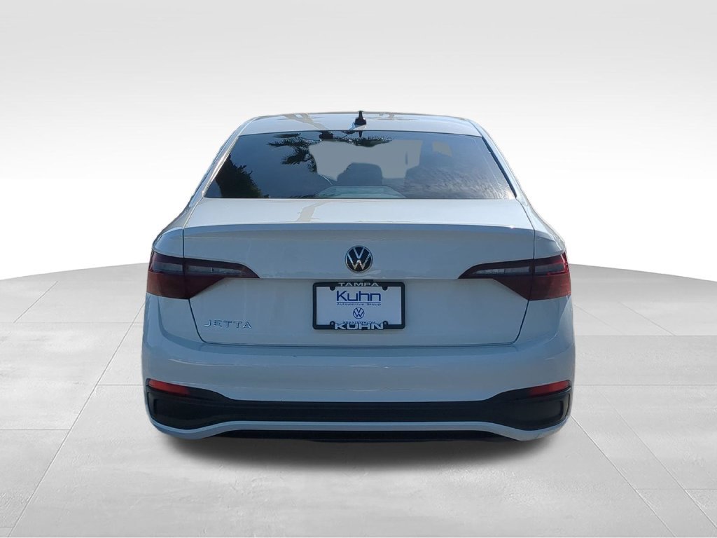 Certified 2024 Volkswagen Jetta Sport FWD image 5