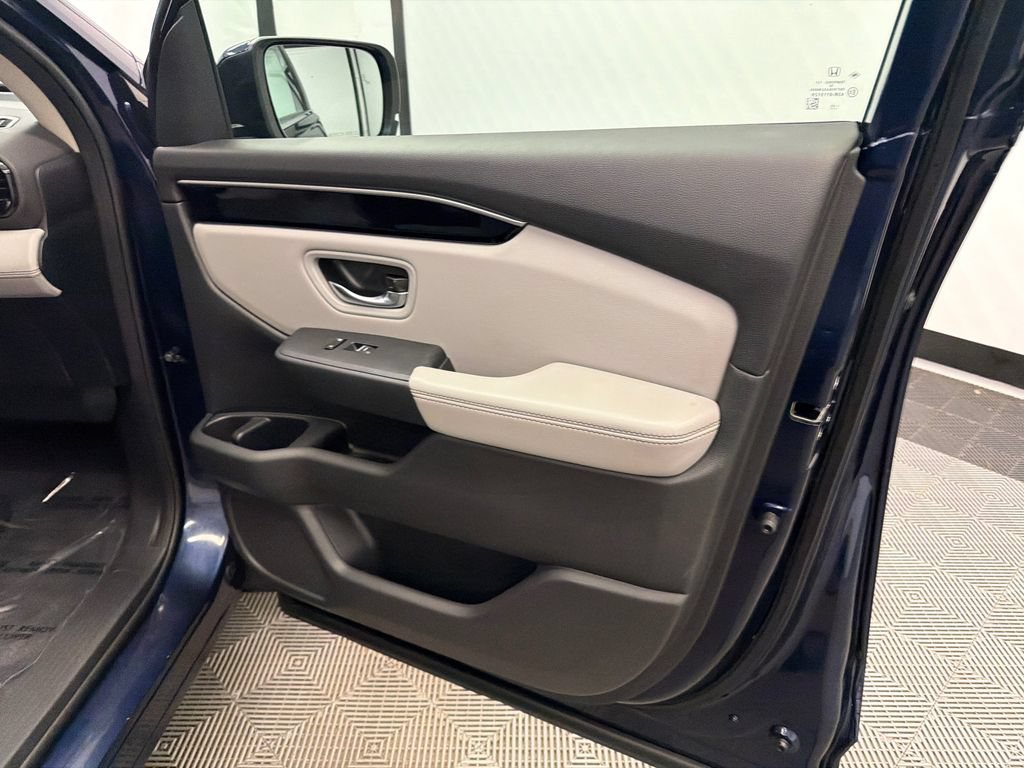 Used 2023 Honda Pilot EX-L image 16