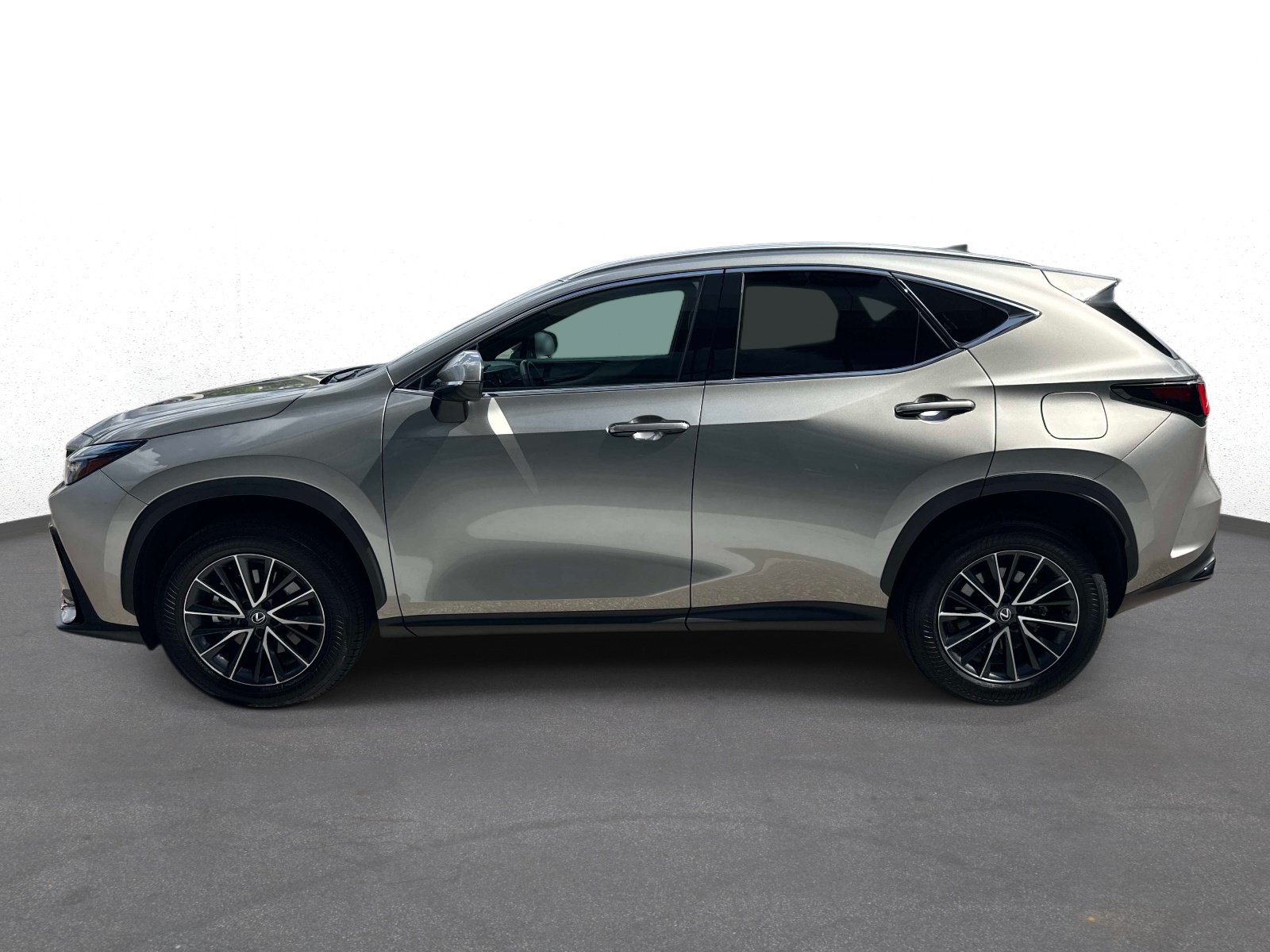 Certified 2025 Lexus NX 250 FWD w/ Accessory Package (Z1) image 6