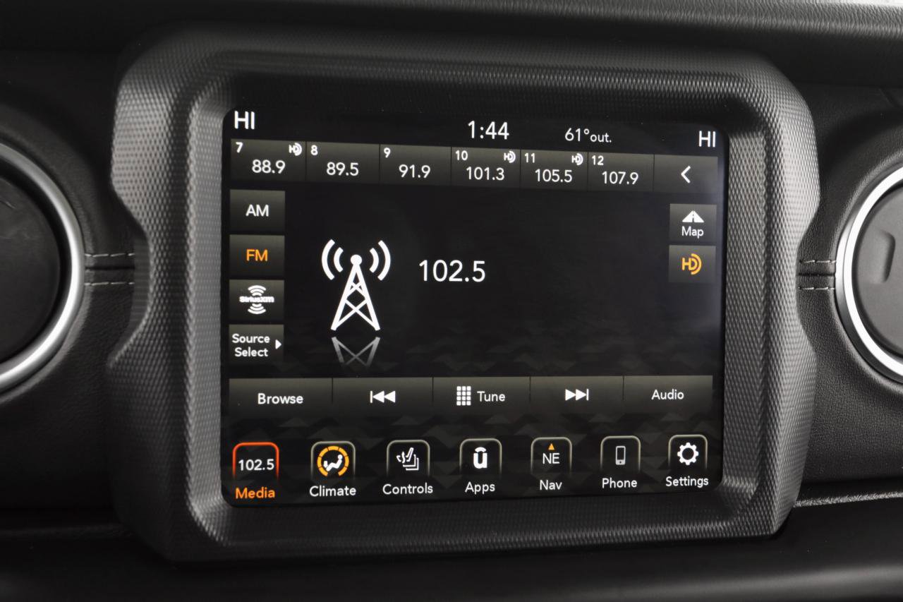 Used 2021 Jeep Wrangler Unlimited Sahara w/ Uconnect 4C Nav & Sound Group image 19