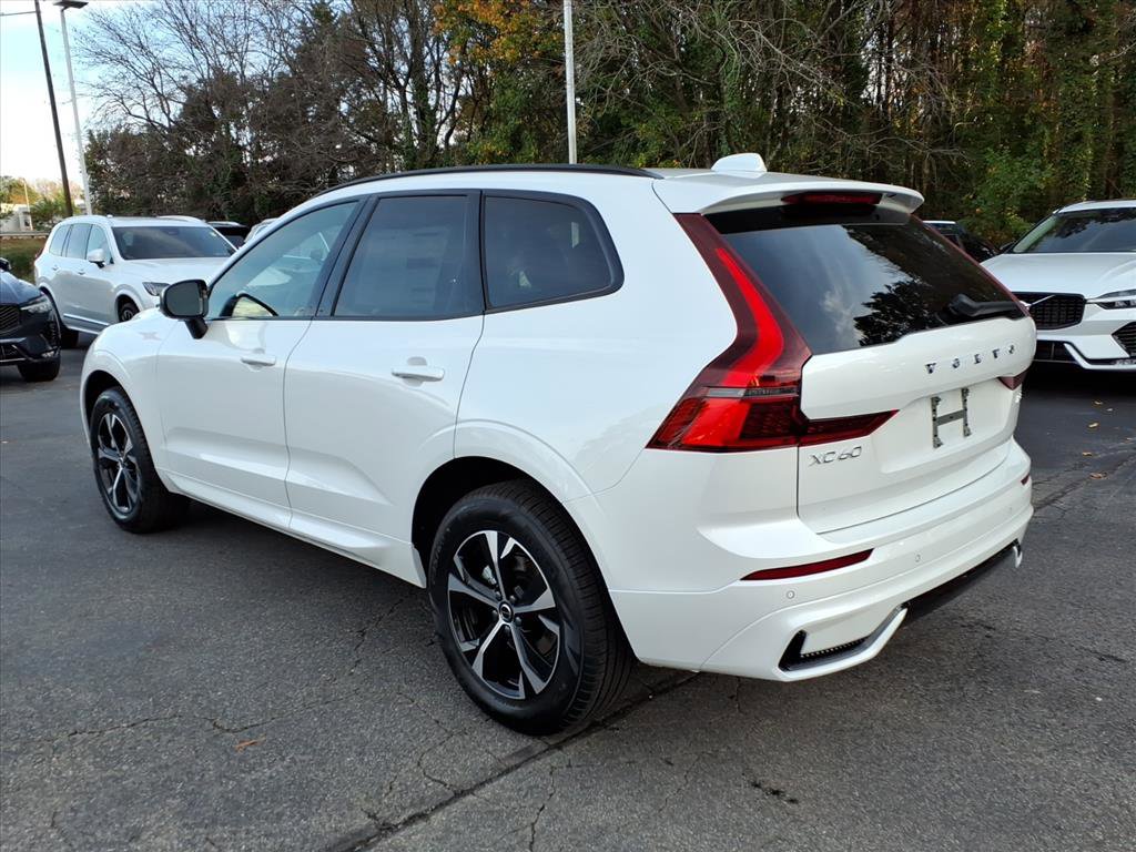 New 2026 Volvo XC60 B5 Core w/ Climate Package image 7