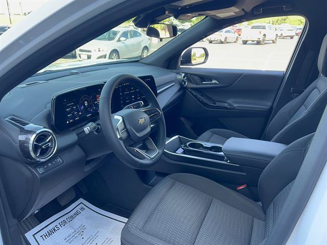 Used 2025 Chevrolet Equinox LT AWD/4WD image 11