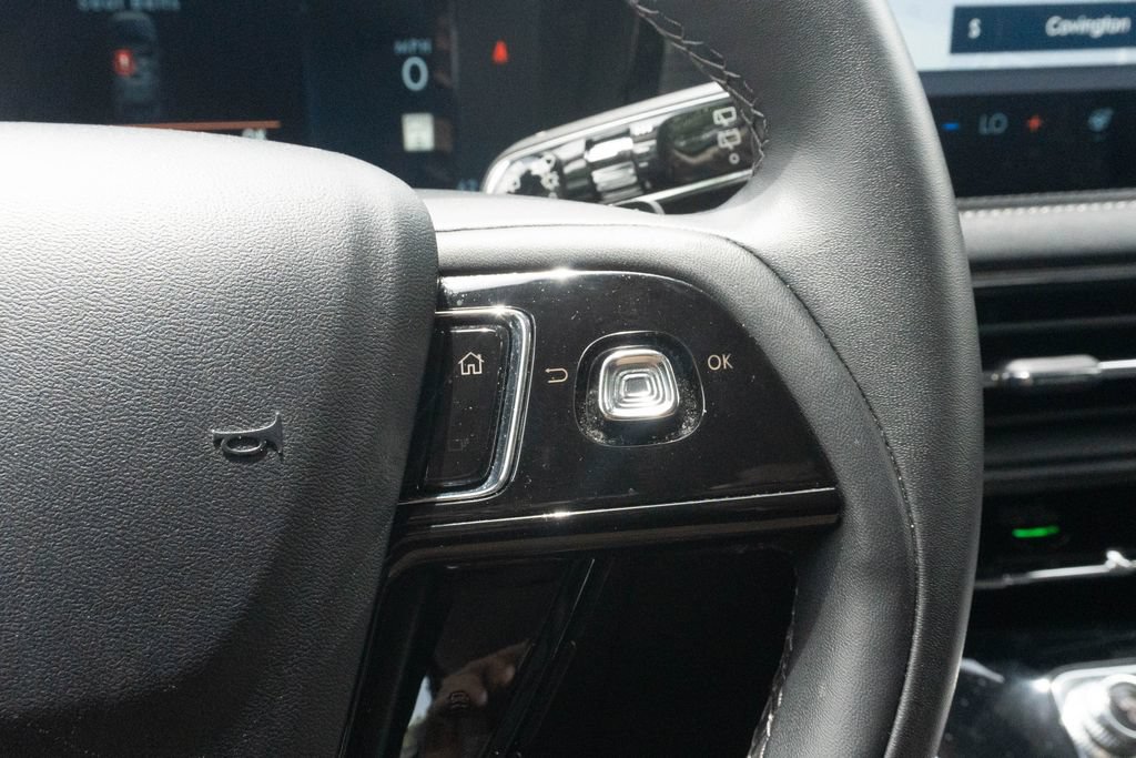 Used 2023 Lincoln Corsair FWD w/ Equipment Group 101A image 22