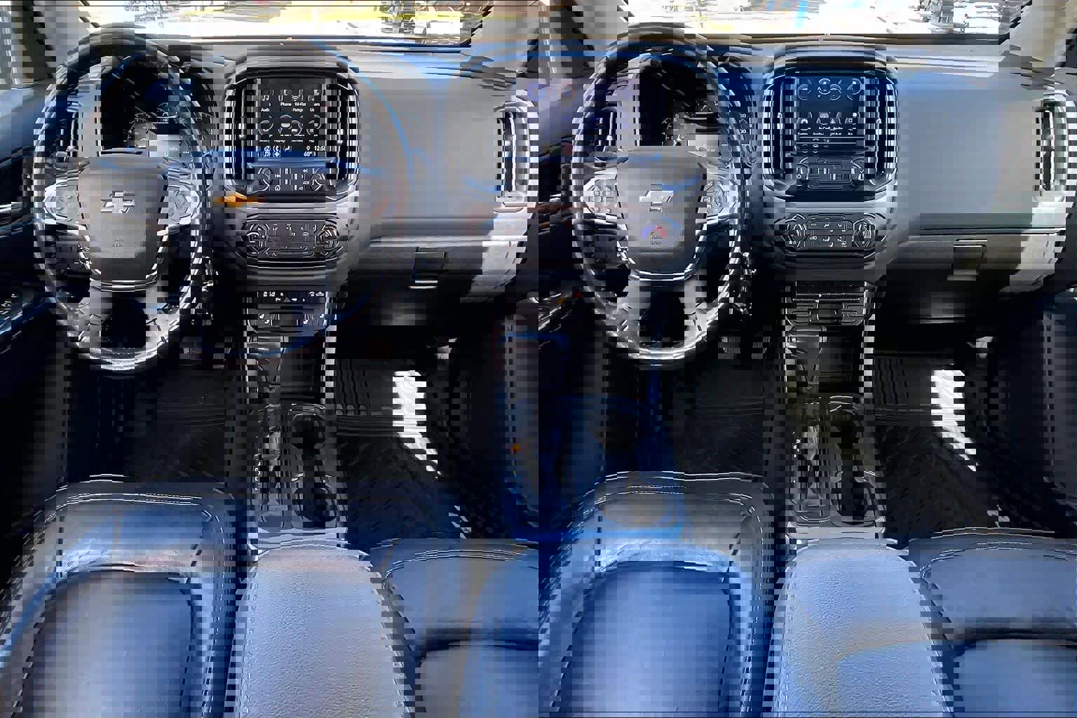 Used 2021 Chevrolet Colorado Z71 w/ Z71 Midnight Edition image 15