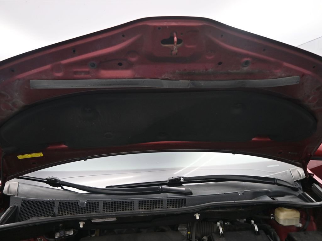 Used 2015 Toyota Sienna SE image 24