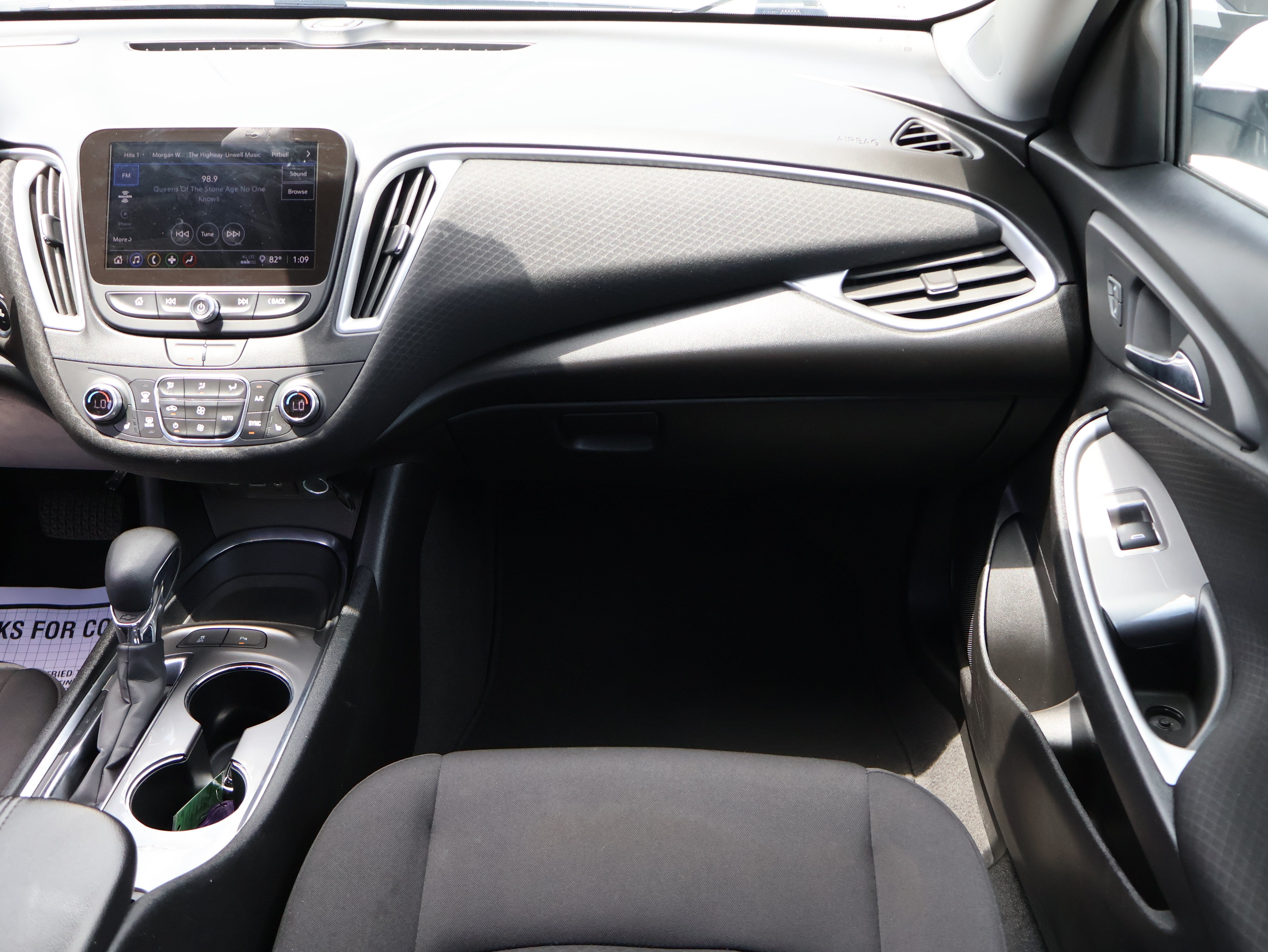 Used 2024 Chevrolet Malibu LT FWD image 16