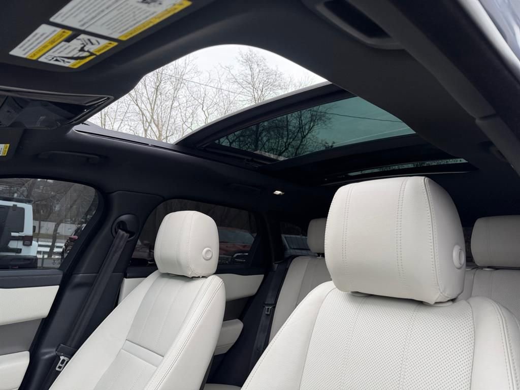 Used 2020 Land Rover Range Rover Velar S image 23