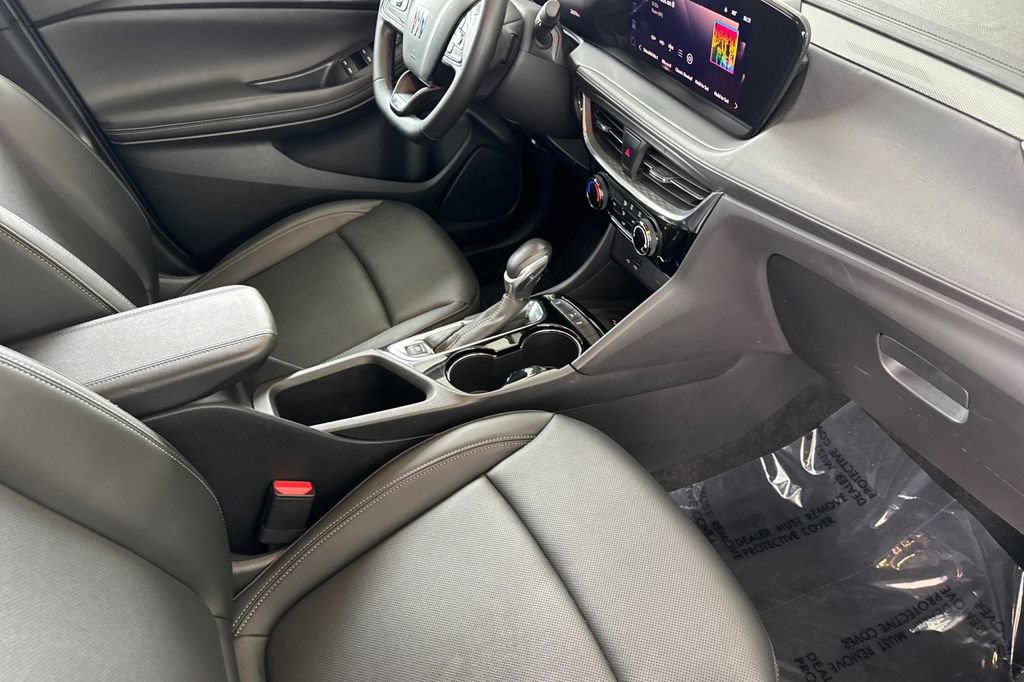 Used 2024 Buick Encore GX Sport Touring w/ Advanced Technology Package FWD image 18