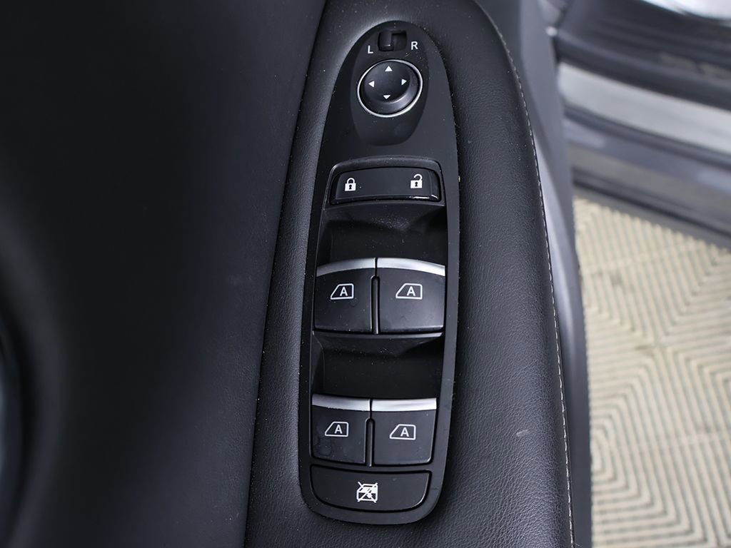 Used 2021 INFINITI QX50 Luxe w/ Appearance Package AWD/4WD image 35