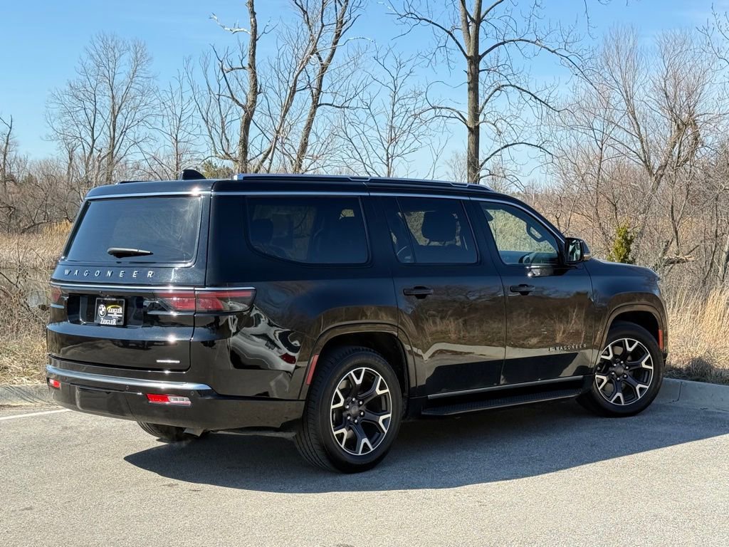 Used 2024 Jeep Wagoneer Series III AWD/4WD image 6
