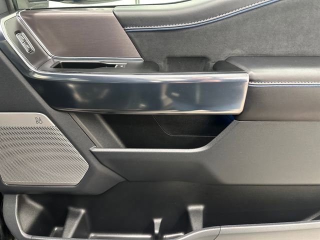 Certified 2025 Ford F150 Platinum w/ FX4 Off-Road Package AWD/4WD image 13