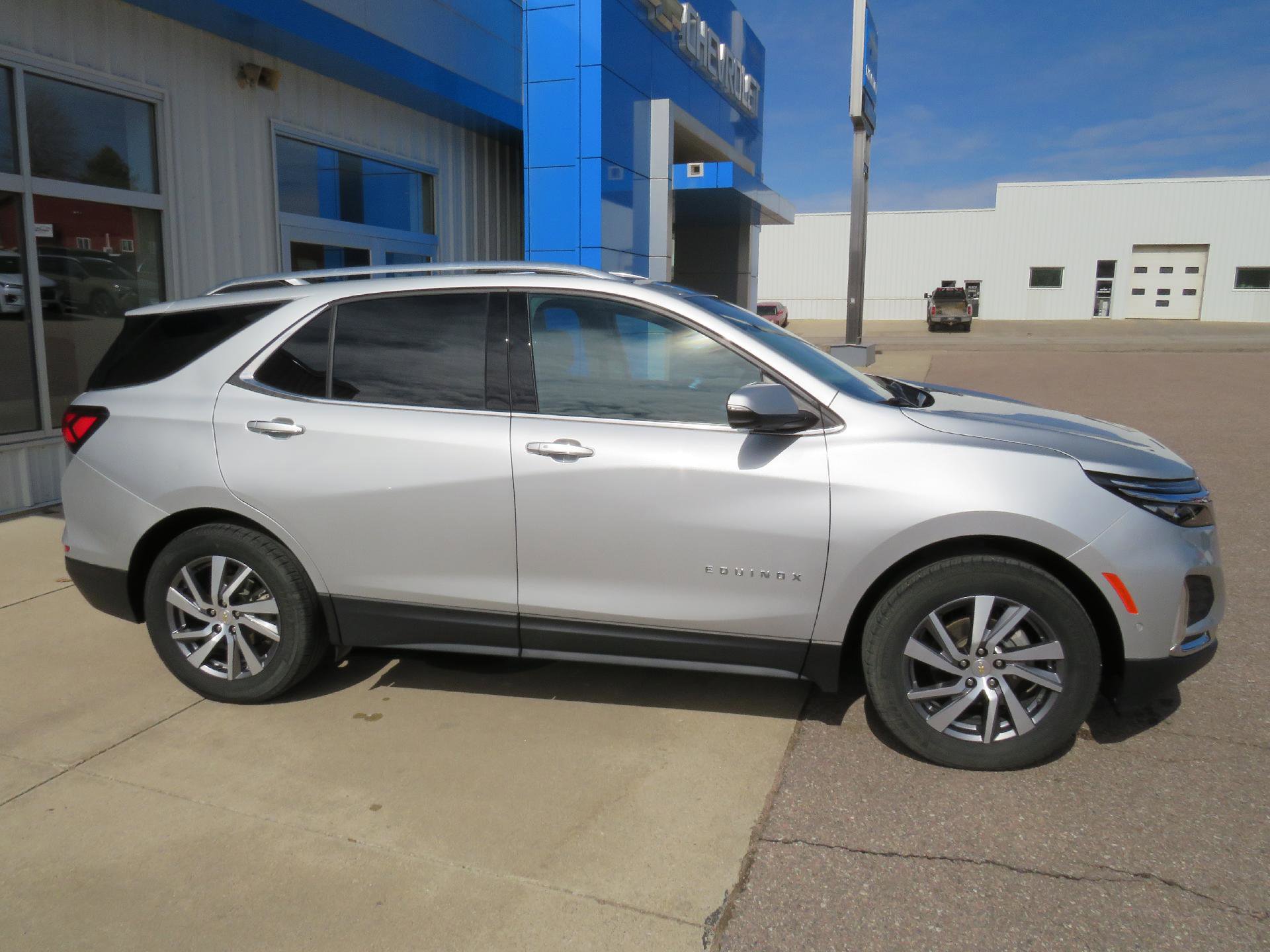 Used 2022 Chevrolet Equinox Premier image 15