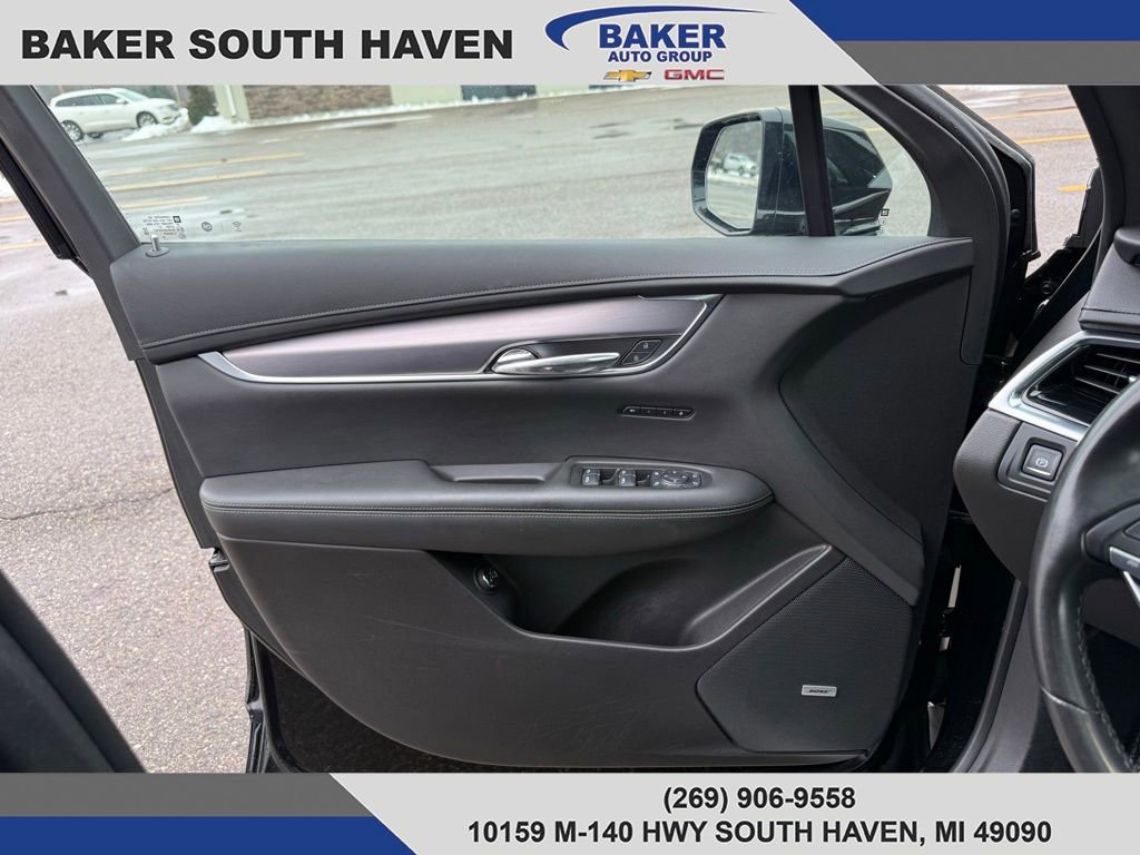 Used 2023 Cadillac XT6 Luxury image 26