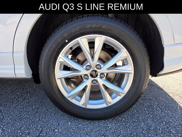 Used 2024 Audi Q3 2.0T Premium AWD/4WD image 16
